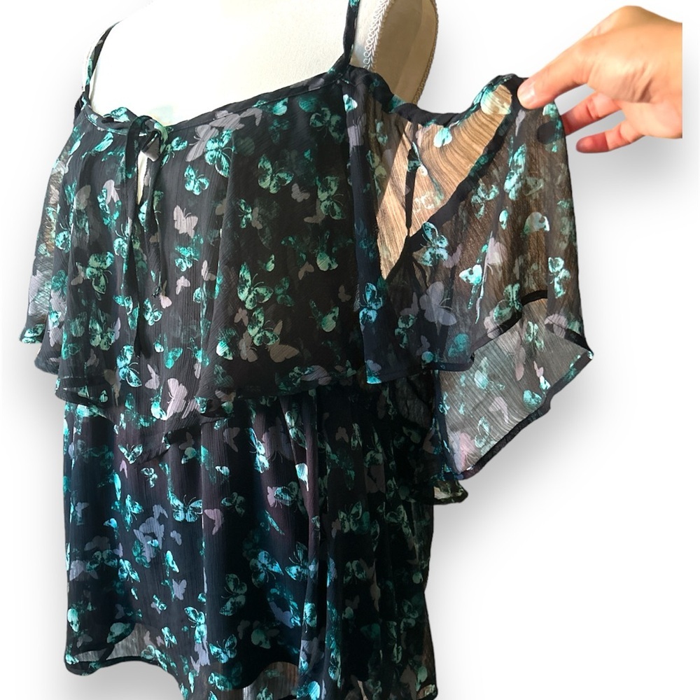 Torrid Butterfly Print Off Shoulder Flutter Ruffl… - image 2